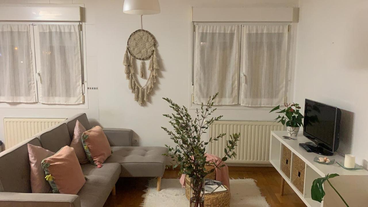 Apartamento Con Encanto Y Mucha Luz Villaviciosa  Kültér fotó